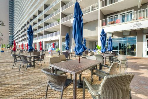 Laketown Wharf 535 By ZIA VR - image 7