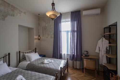 Bricks Room Hotel – Tbilisi, MA