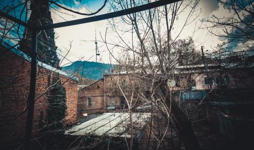 Bricks Room Hotel – Tbilisi, MA