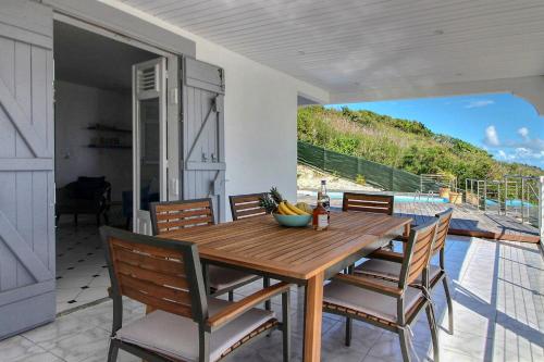 Villa Thomana, piscine, vue mer et plage à 100 m ! (Villa Thomana, piscine, vue mer et plage a 100 m !) in Λε Μούλ