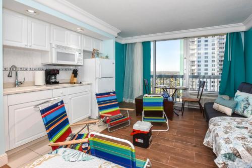 Ocean view studio condo. in Daytona Beach, USA