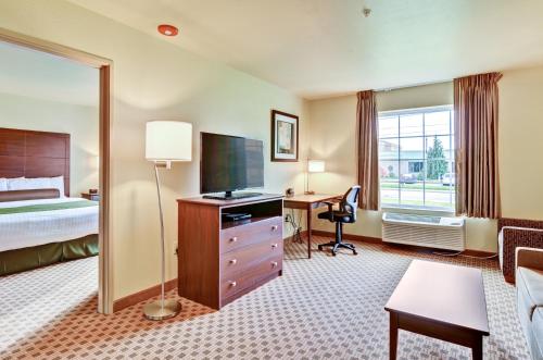 Cobblestone Inn & Suites - Ambridge