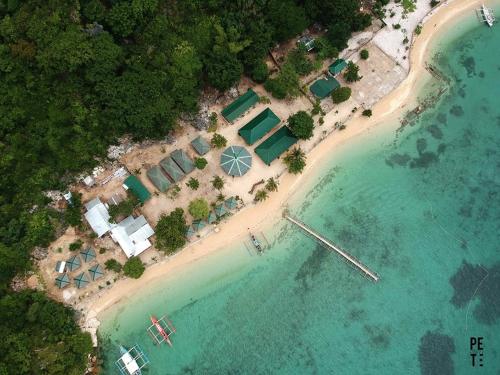 Se San Beach Resort-Isla de Gigantes, Carles
