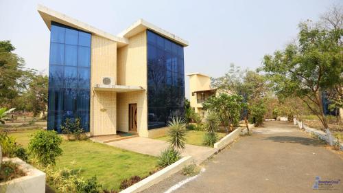 Crystal Resort, Karjat