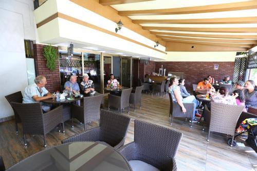 ทัศนียภาพภายนอกโรงแรม, Hotel Moldova in บาร์ลัด