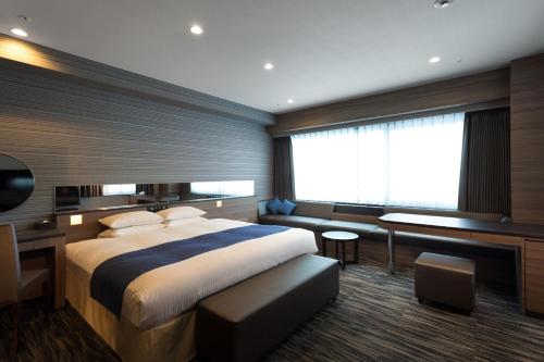 Deluxe King Room - Non-Smoking