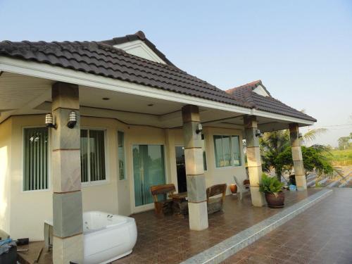 Leo Resort 4R Leo Resort 4R