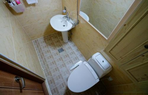 hotel regina 8 avenue sidi al mandri tetouan morocco ma 93000 come sit hostel no116 qixing street h