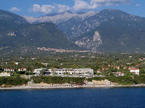  Cavo Olympo Luxury Hotel & Spa - Adult Only in Plaka