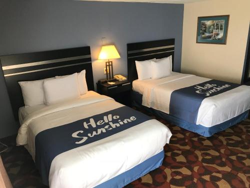 Queen Room with Two Queen Beds - Mobility Access/Non-Smoking