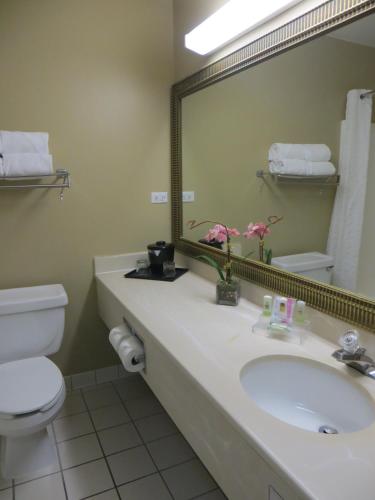 Country Inn & Suites by Radisson, Gurnee, IL