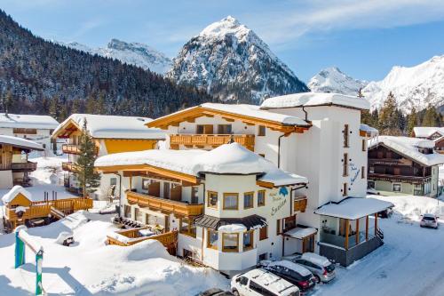 Hotel Enzian in Pertisau