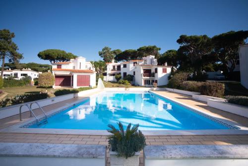  Vilamoura Pool & Garden Condo in 8125-514 Vilamoura