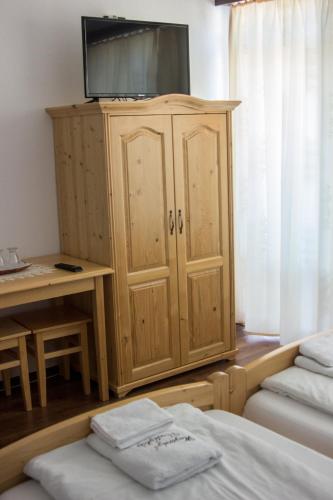 Hazanéző Panzió - image 5