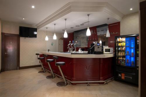 Hotel Villa de Barajas - main image