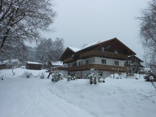 外部景觀, Ferienwohnung Hubertus in 比紹夫斯馬斯