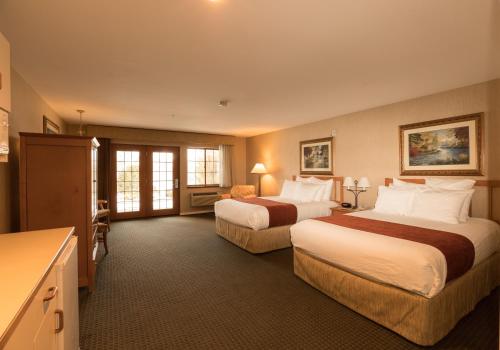 Lakeside Lodge and Suites