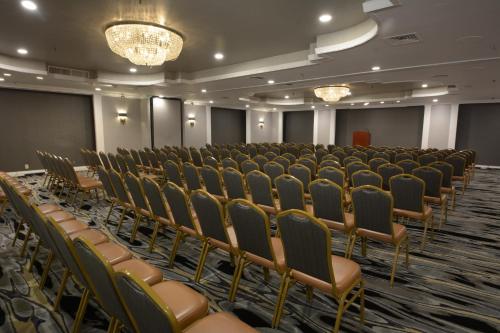 Adria Hotel and Conference Center in Queens, USA
