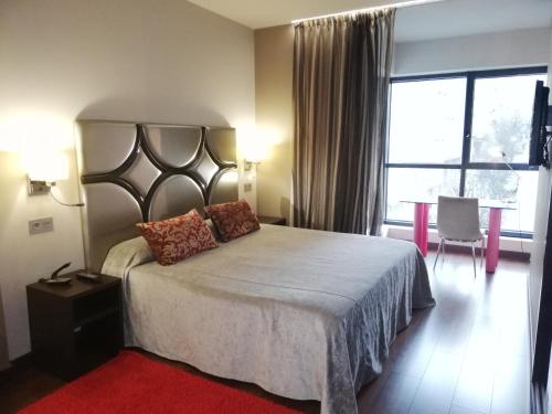 Hotel Axis Vigo - main image