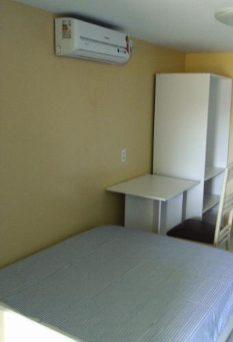 1 twin bed