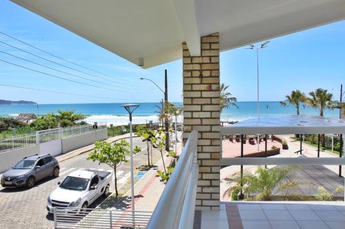 

LC124EF – Casa Beira Mar Canto Grande Mar de Fora