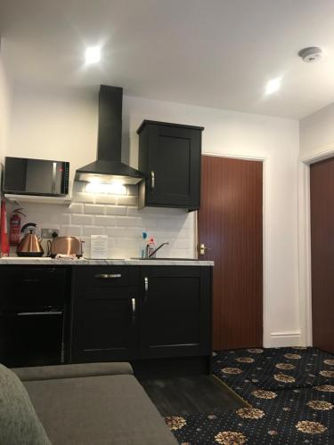Shores Holiday Apartments - image 2