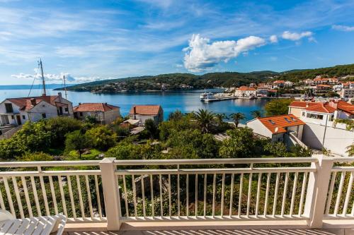 Apartments Sumartin 4