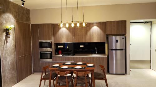 巴都丁宜的2臥室公寓 - 102平方公尺 By The Sea Beach Luxury Resort@ Batu Ferringhi