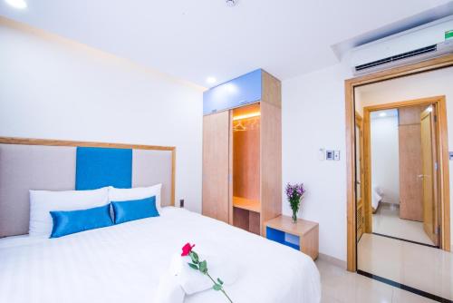 Two-Bedroom Apartment image 3