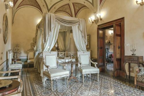 Imperial Suite image 6