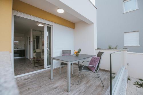 Deluxe Studio with Terrace