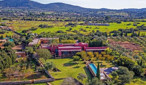 Finca Son Cifre Manacor by PriorityVillas