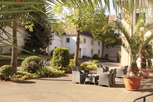 บริการและสิ่งอำนวยความสะดวก, Kloster Maria Hilf in บูล