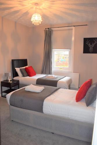 Kelpies Serviced Apartments - Wallace in North Broomage