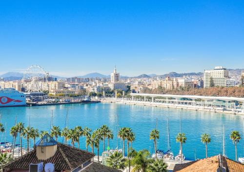 Malagueta Beach by Málaga Planners, Málaga