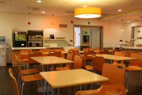 ibis budget Brugge Centrum Station - image 13