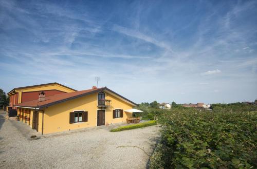 Agrialpi by Salfrutta - Accommodation - Bricherasio