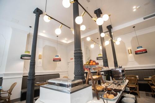 Soho Boutique Opera - image 9