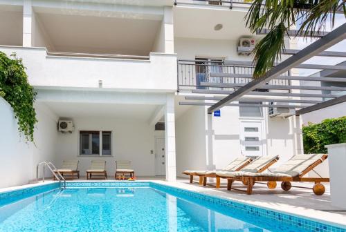 Villa Duce in Omis, private pool