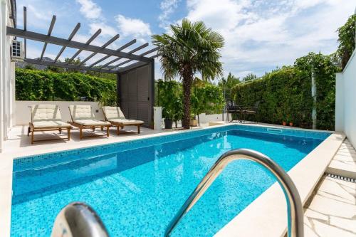 Villa Duce in Omis, private pool