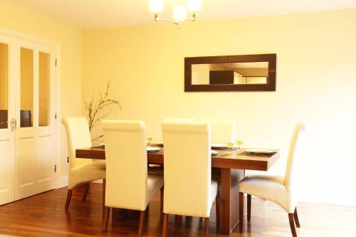Ardmullen Walnut 3 Bed Holiday Home in Pairc Na Gloine