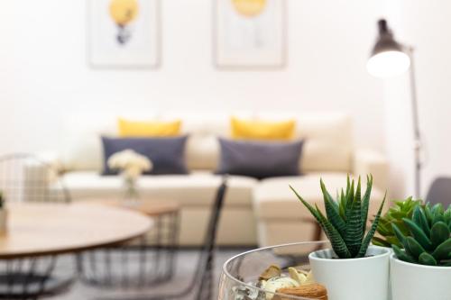 LA ALCAZABA - image 2