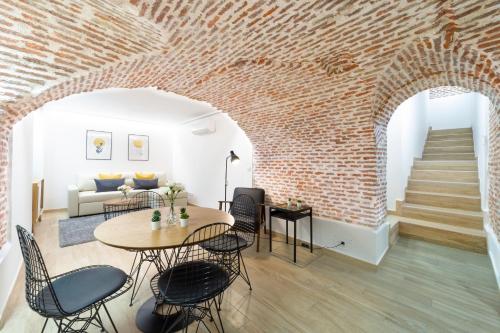 LA ALCAZABA - image 11