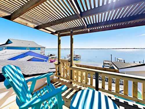 Copano Ridge Home Home - image 2