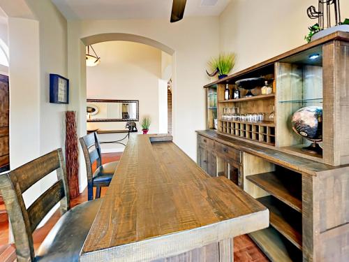 E Sandia Circle Home Home - image 5