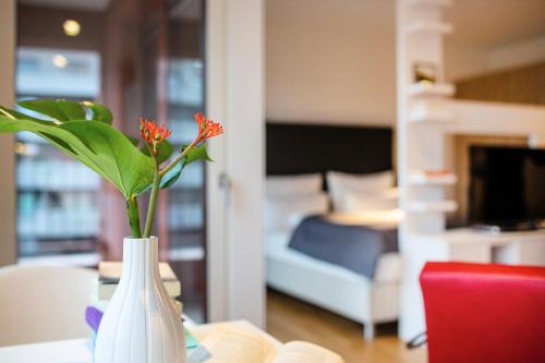 THE FLAG Oskar M. THE FLAG Oskar M.