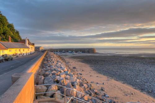 Wonderful detached cottage overlooking the sea gîte à louer Minehead Railway Station