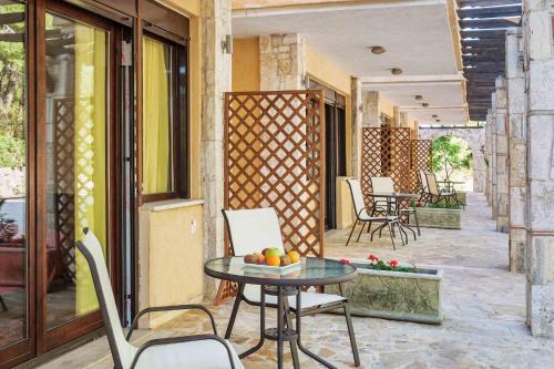 Akritas Ef Zin Villas & Suites Room Type - Pigadi Suite