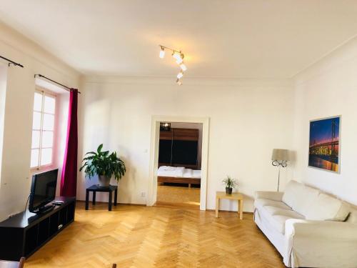 Royal Road Residence II, Прага (фото 5)