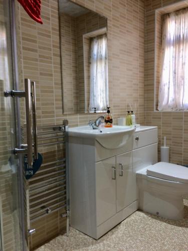 The Fylde International Guest House - image 6